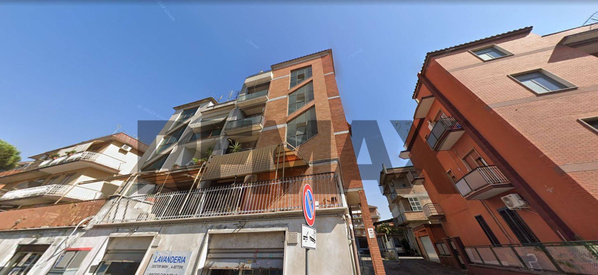 Edificio all'aperto