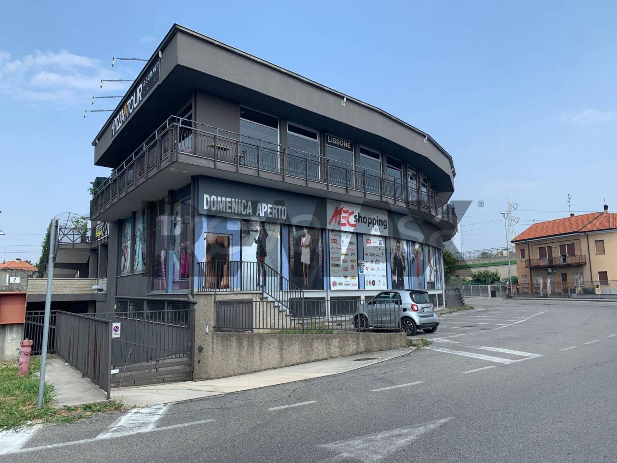 Edificio all'aperto