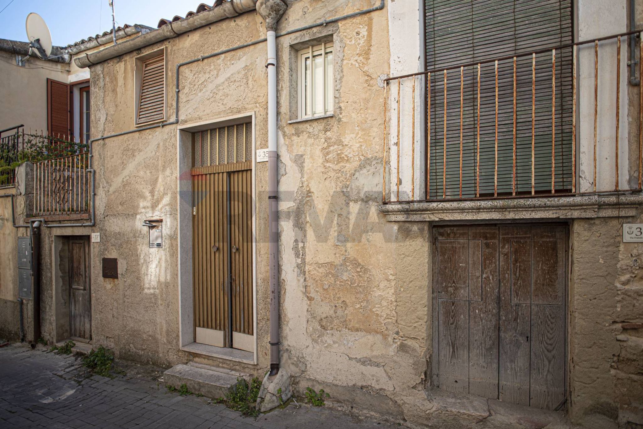 Edificio all'aperto