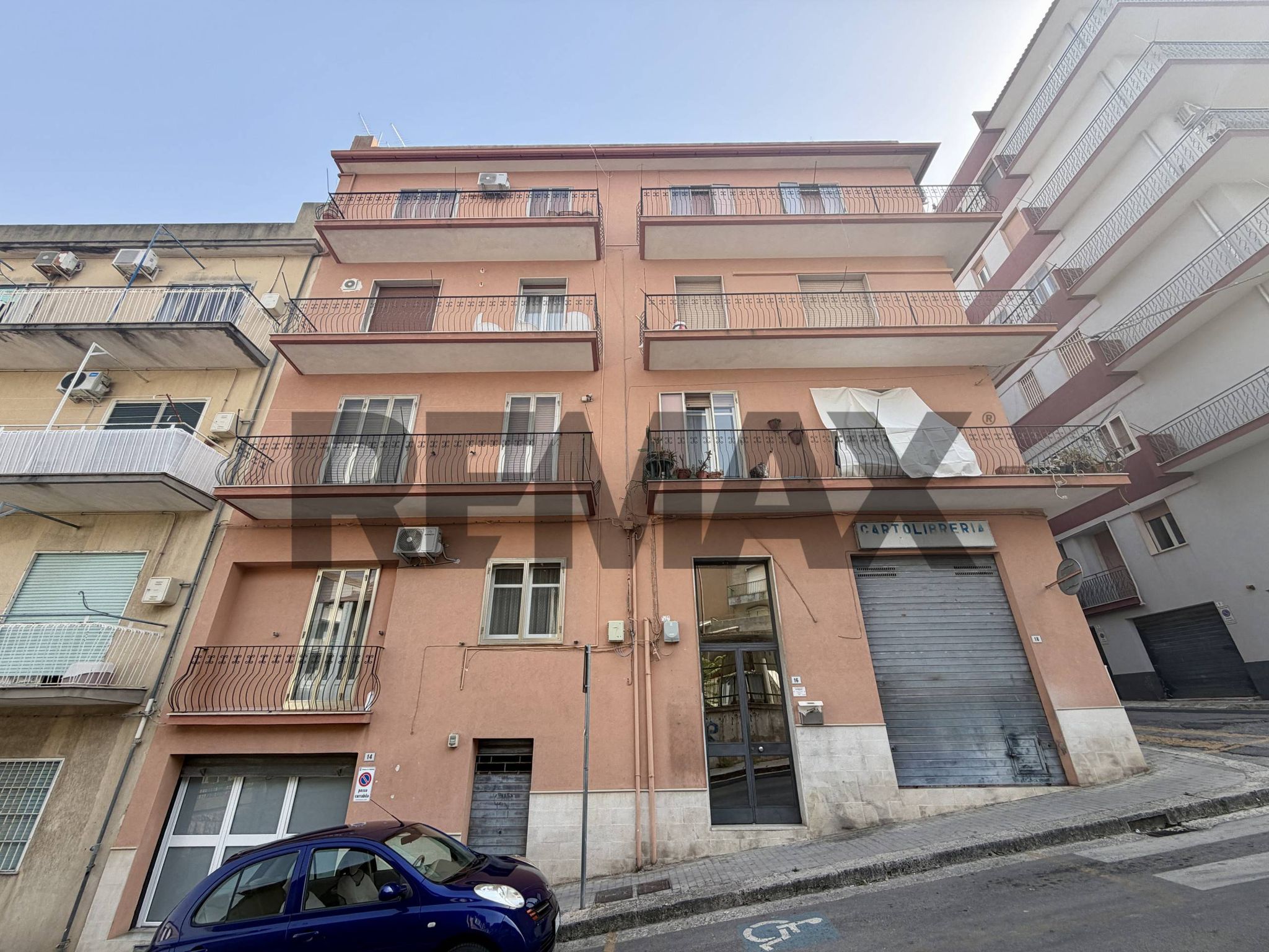 Edificio all'aperto