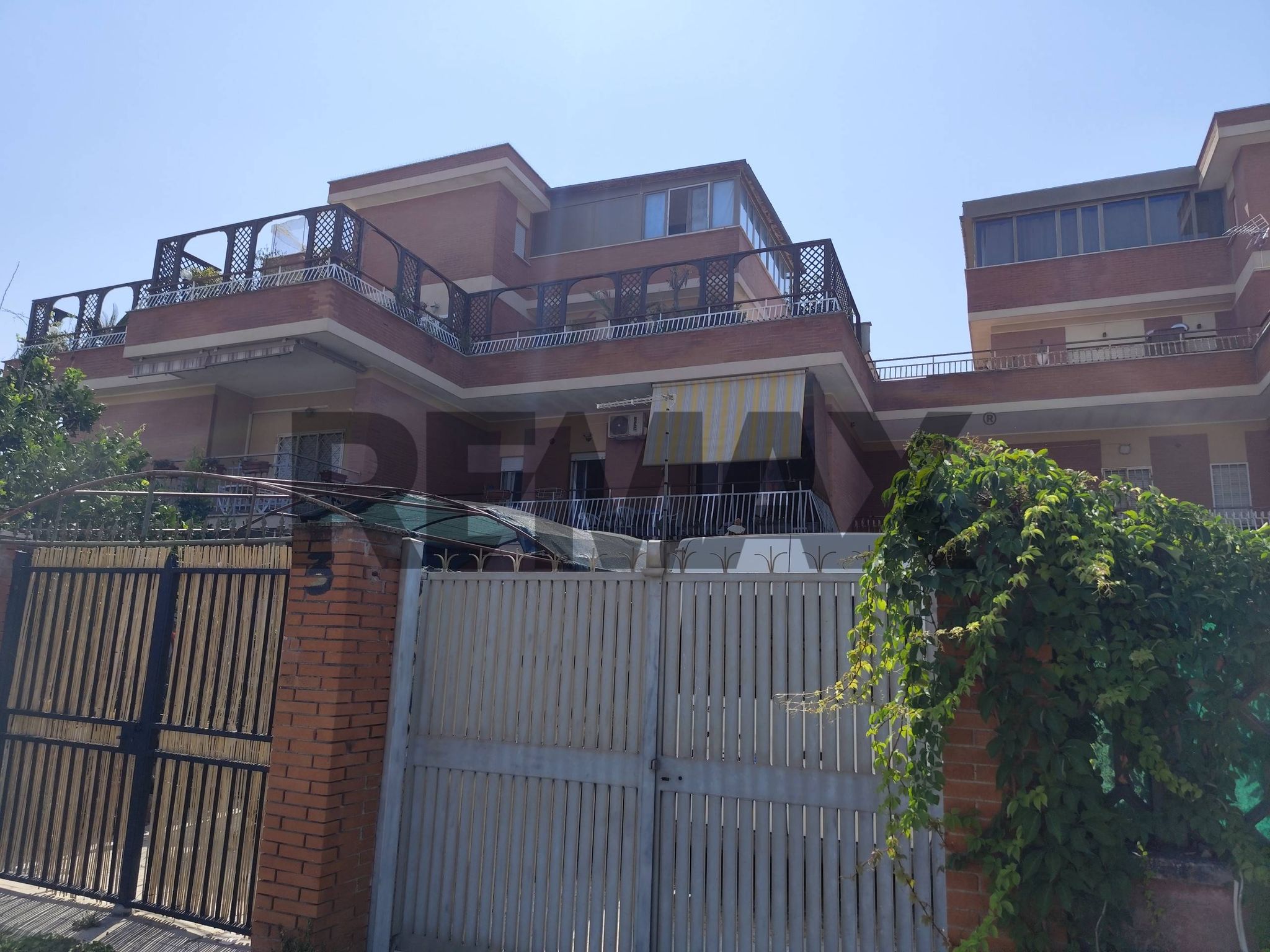 Edificio all'aperto