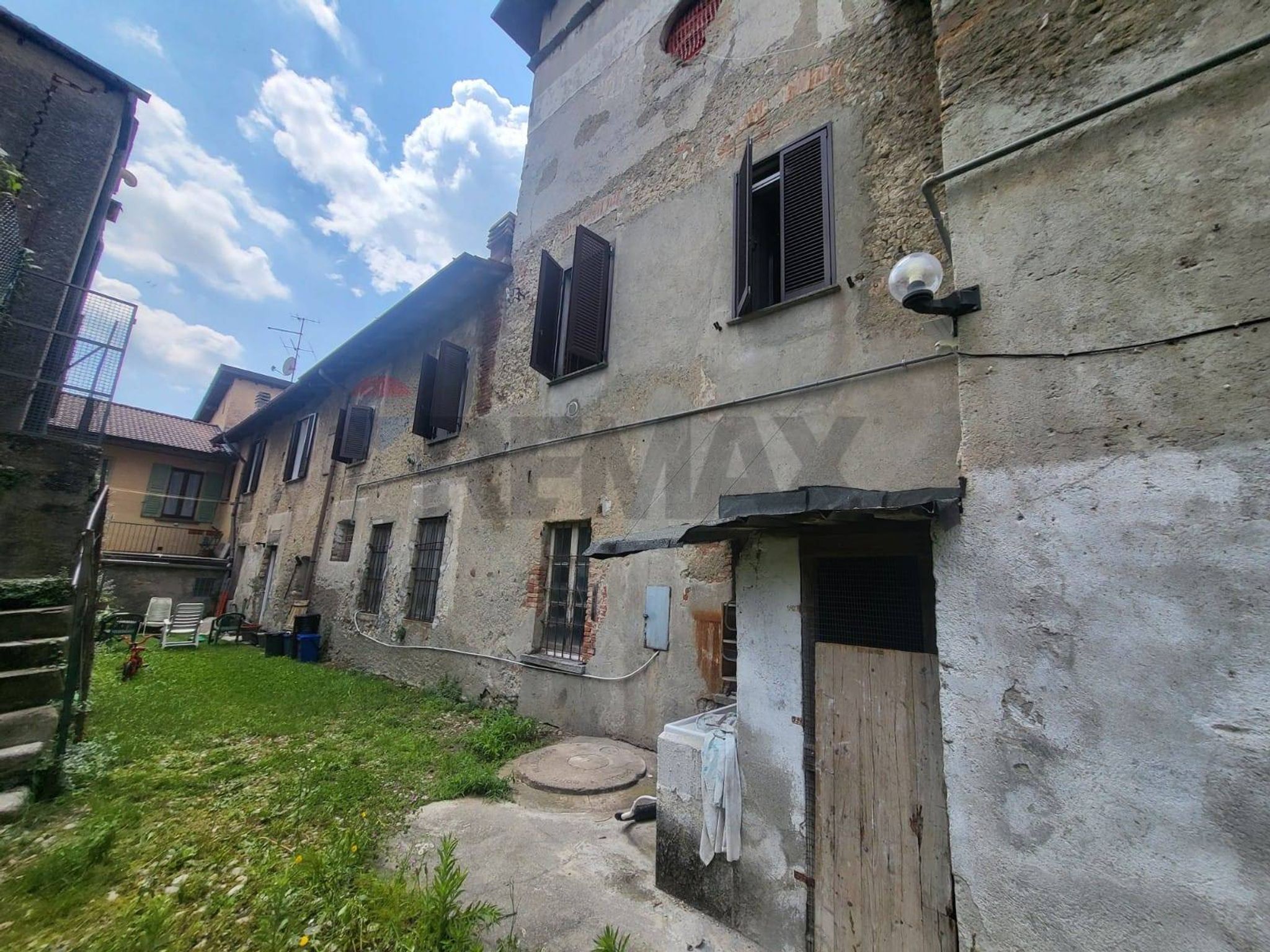 Edificio all'aperto