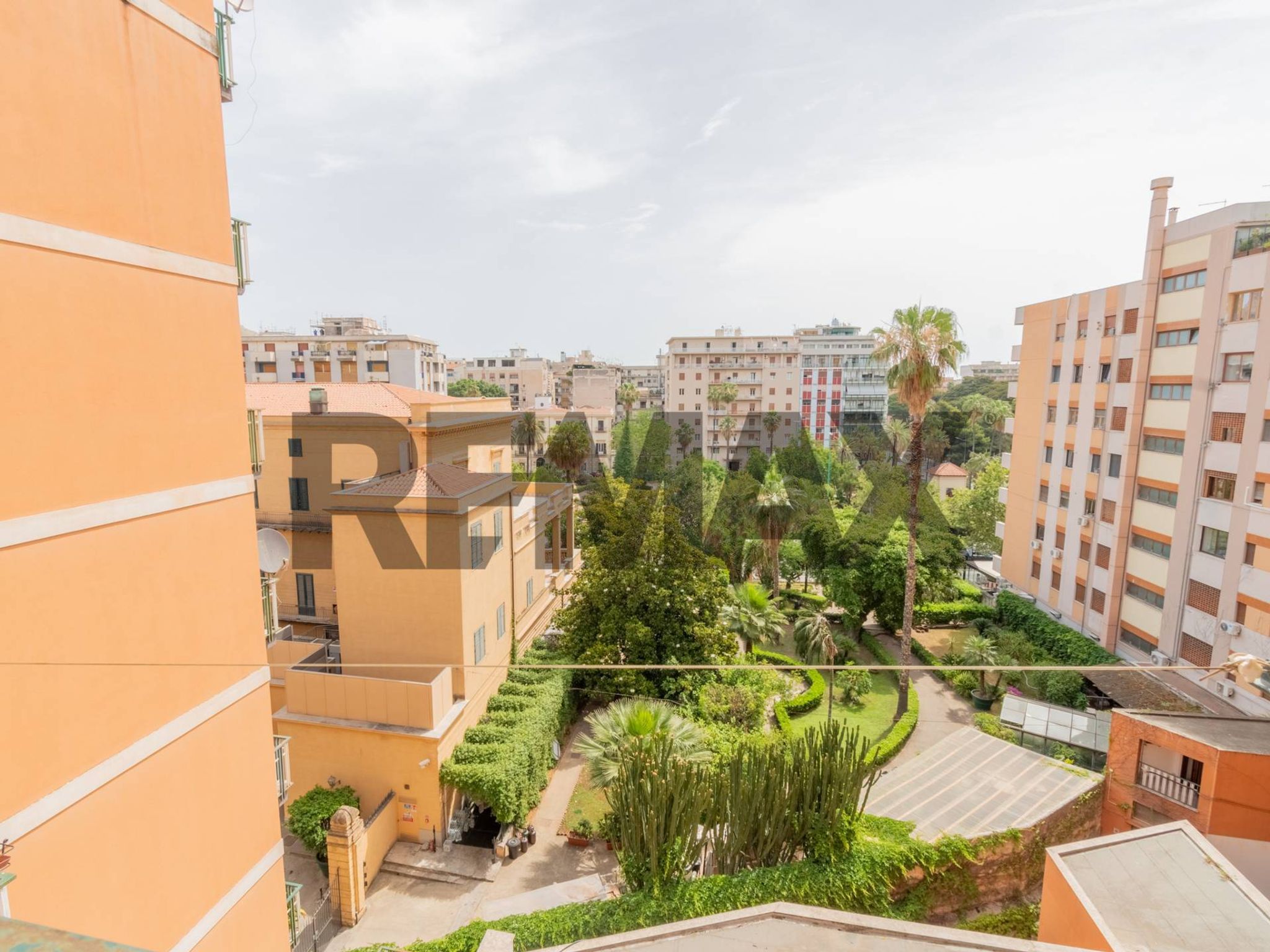 Edificio all'aperto