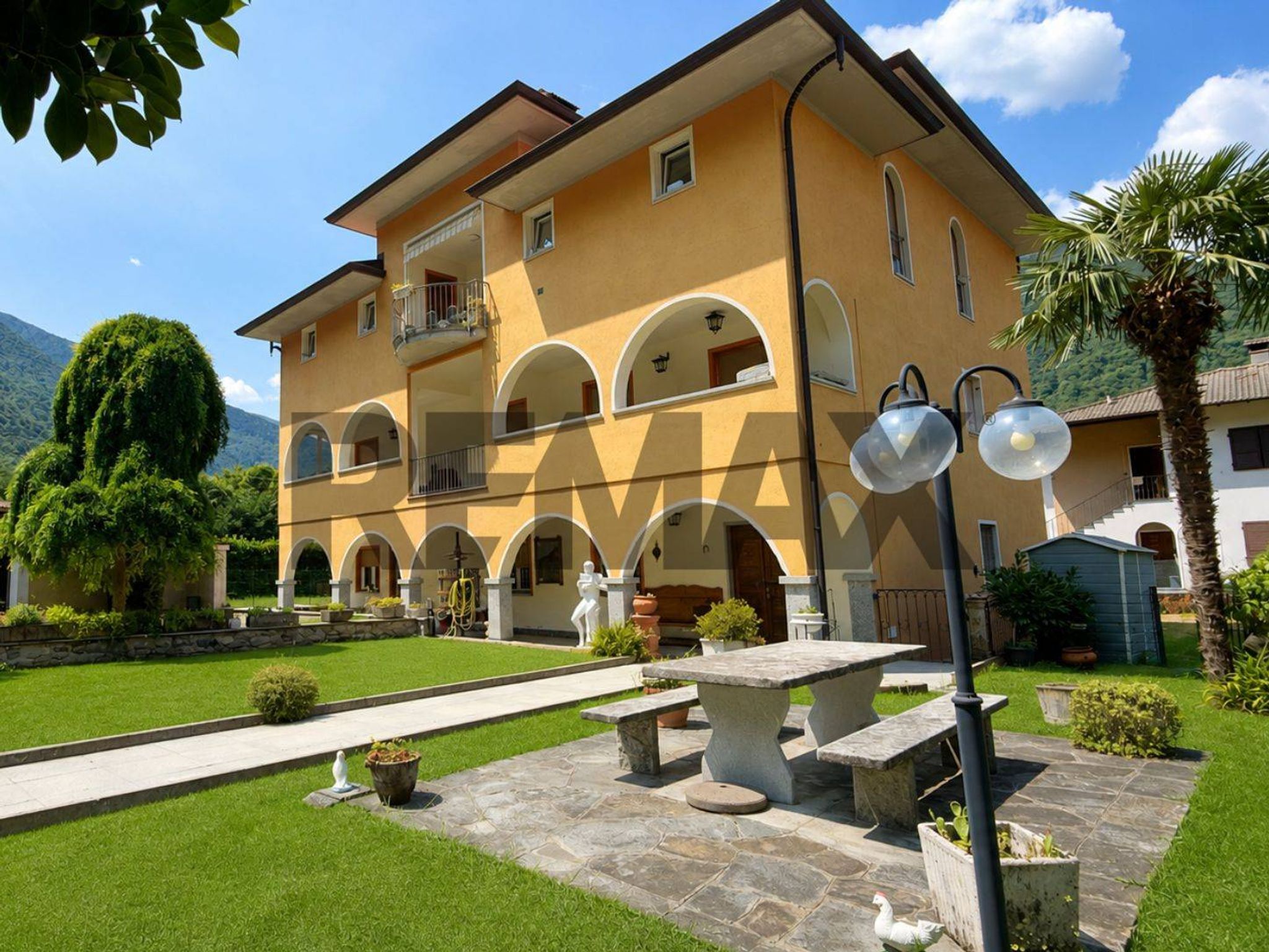 Immobile a Cannobio