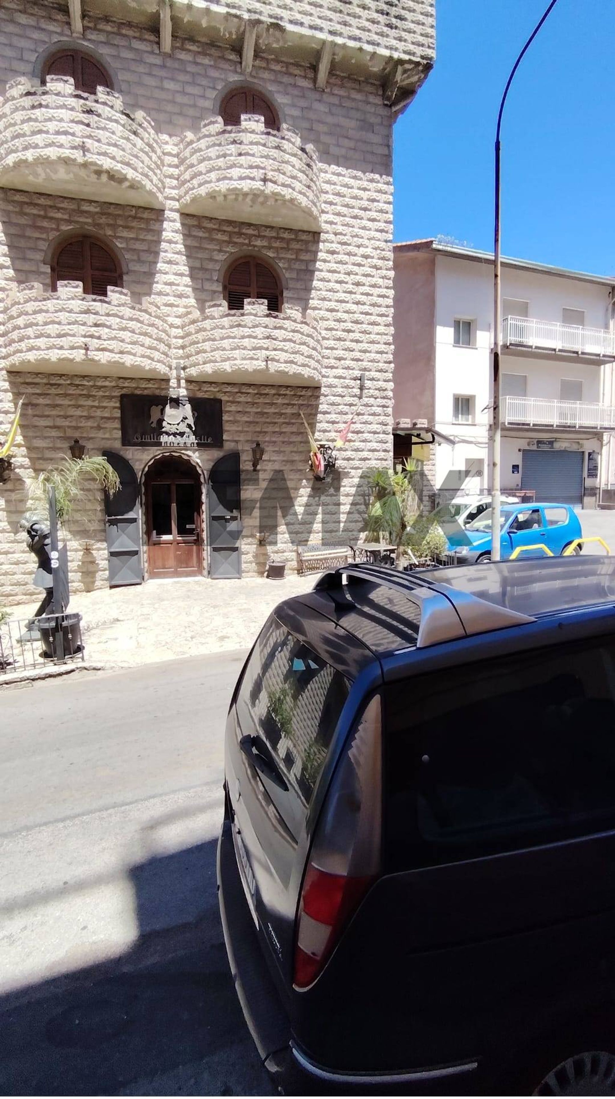 Edificio all'aperto