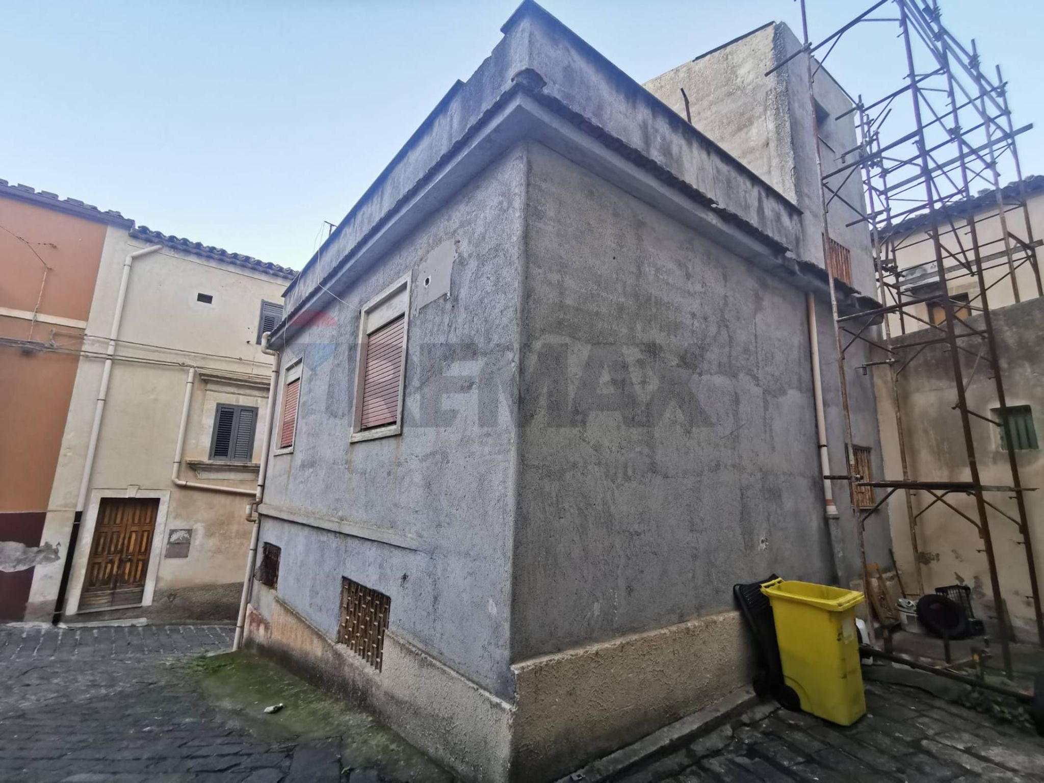 Edificio all'aperto