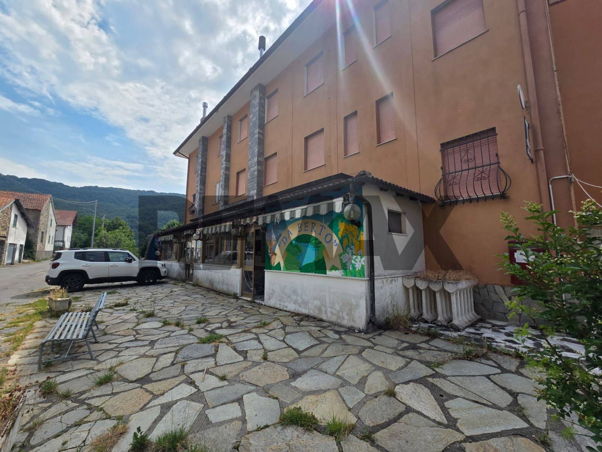 Edificio all'aperto