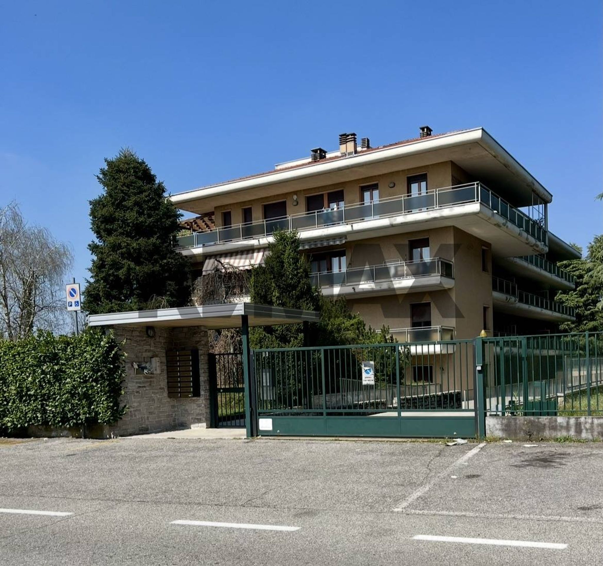 Edificio all'aperto
