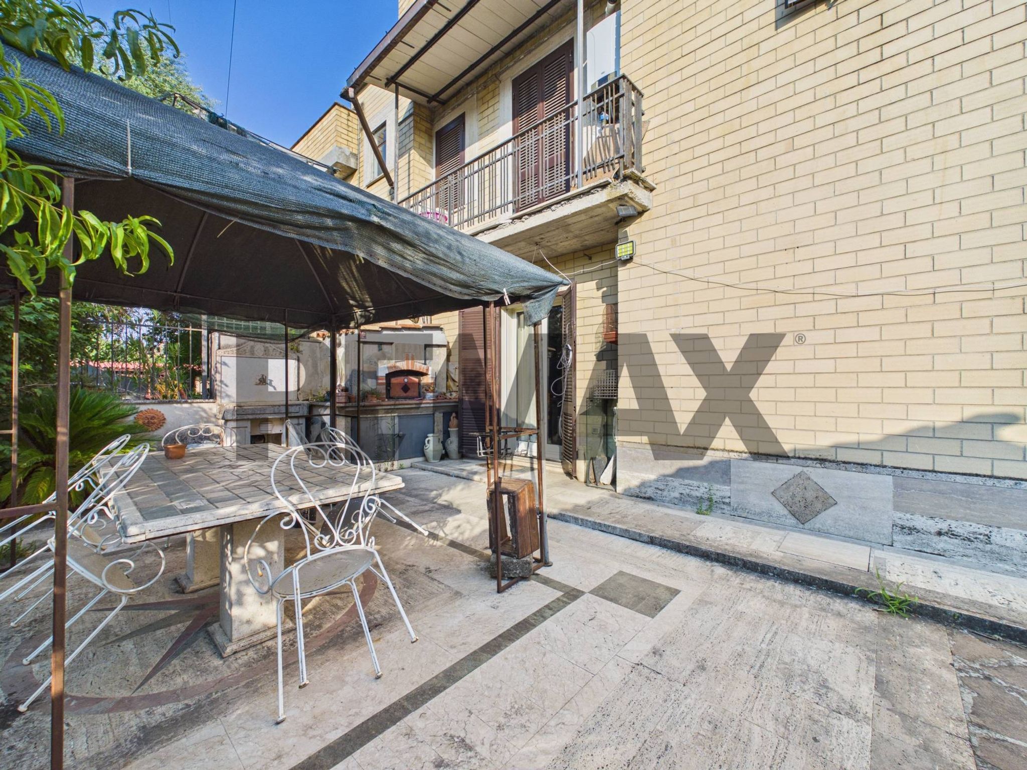 Property in Roma