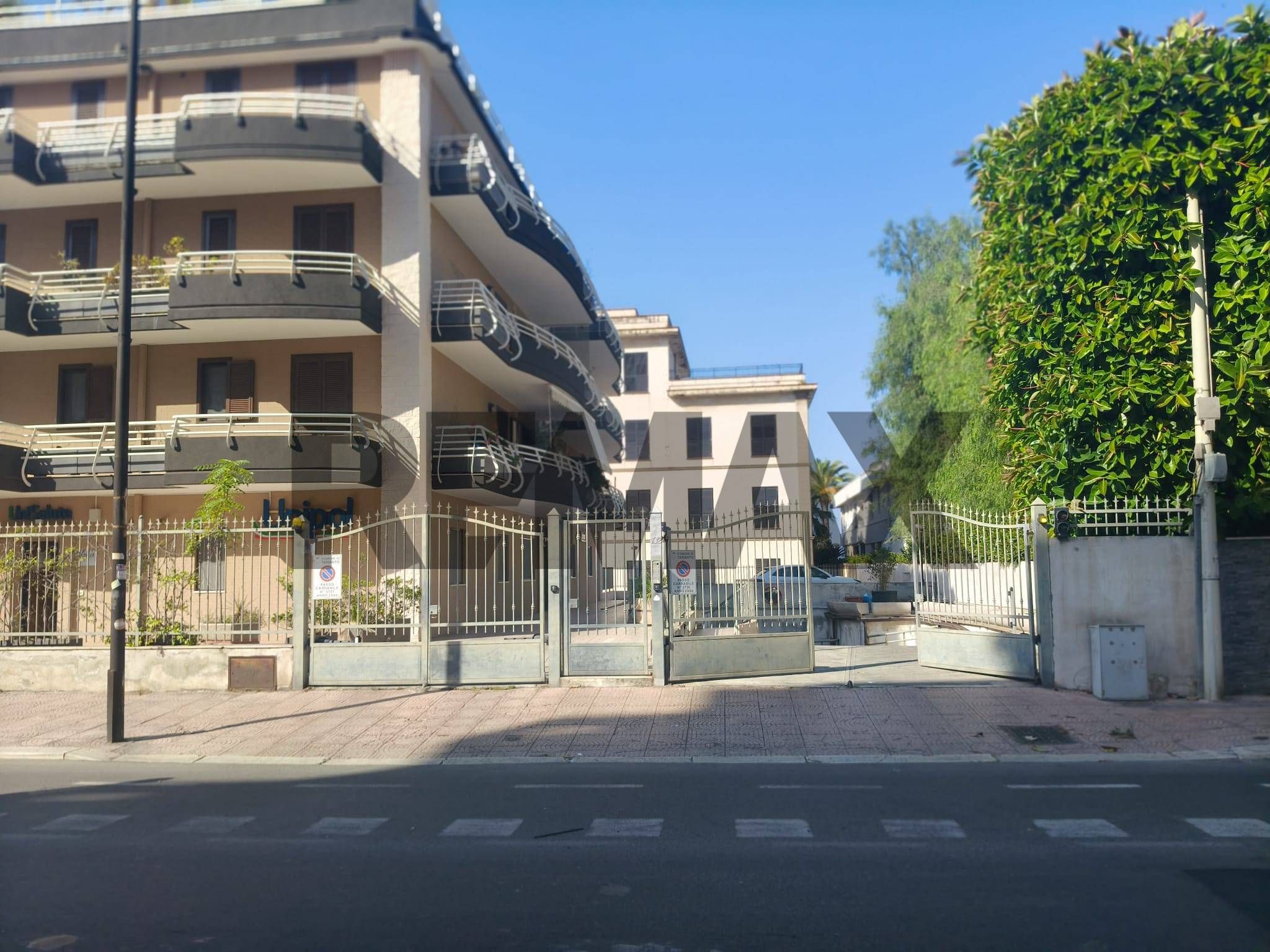 Edificio all'aperto