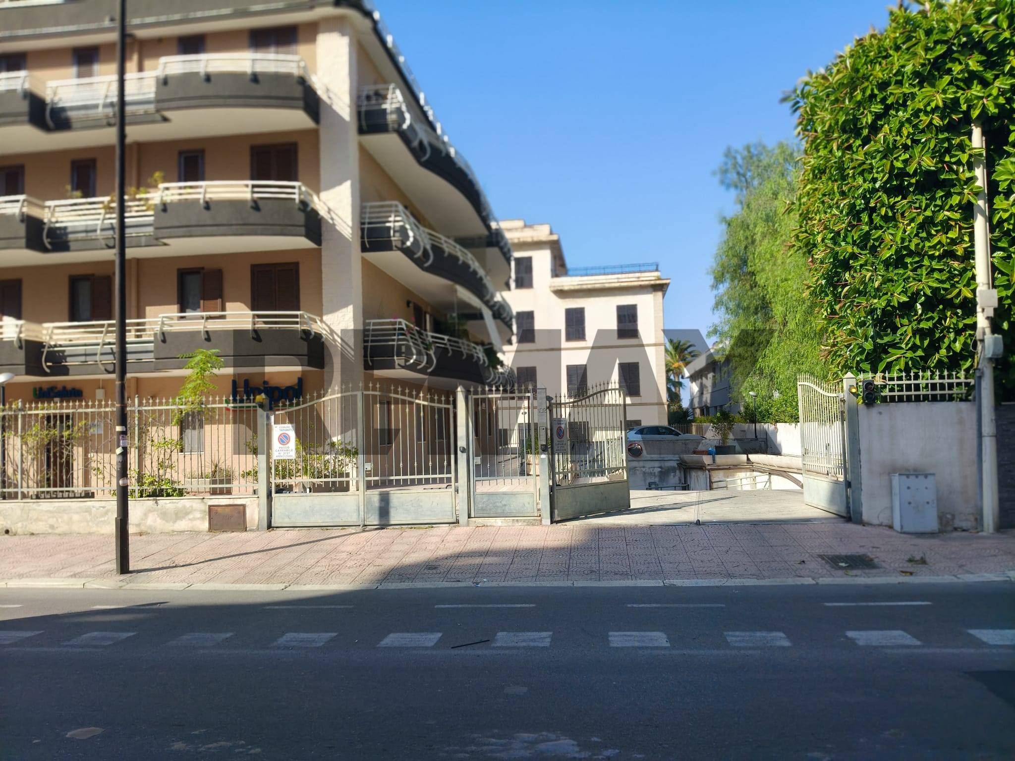Edificio all'aperto