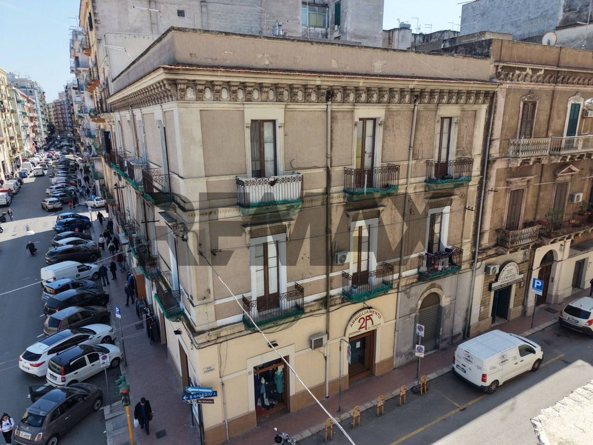 Edificio all'aperto