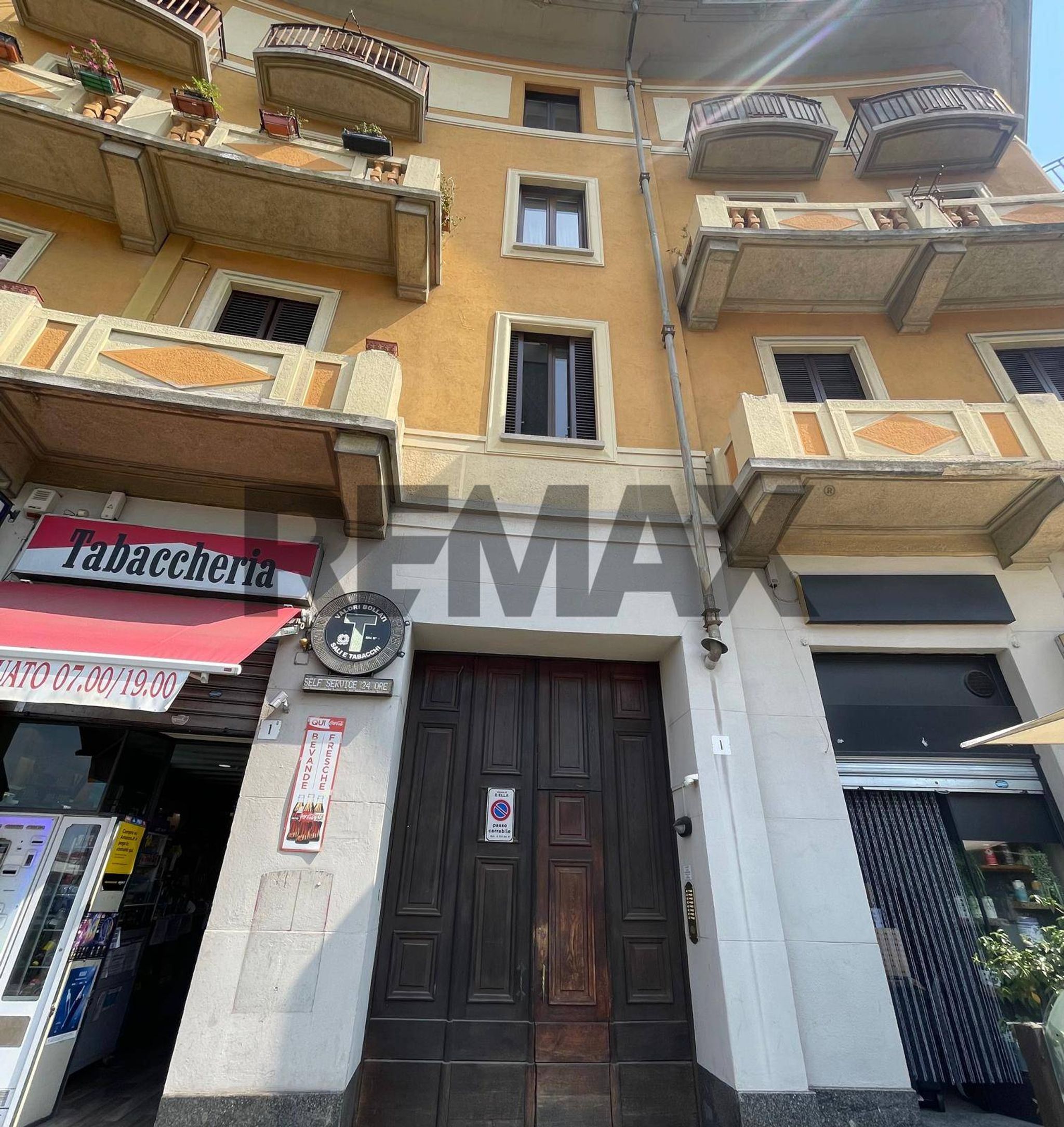Edificio all'aperto