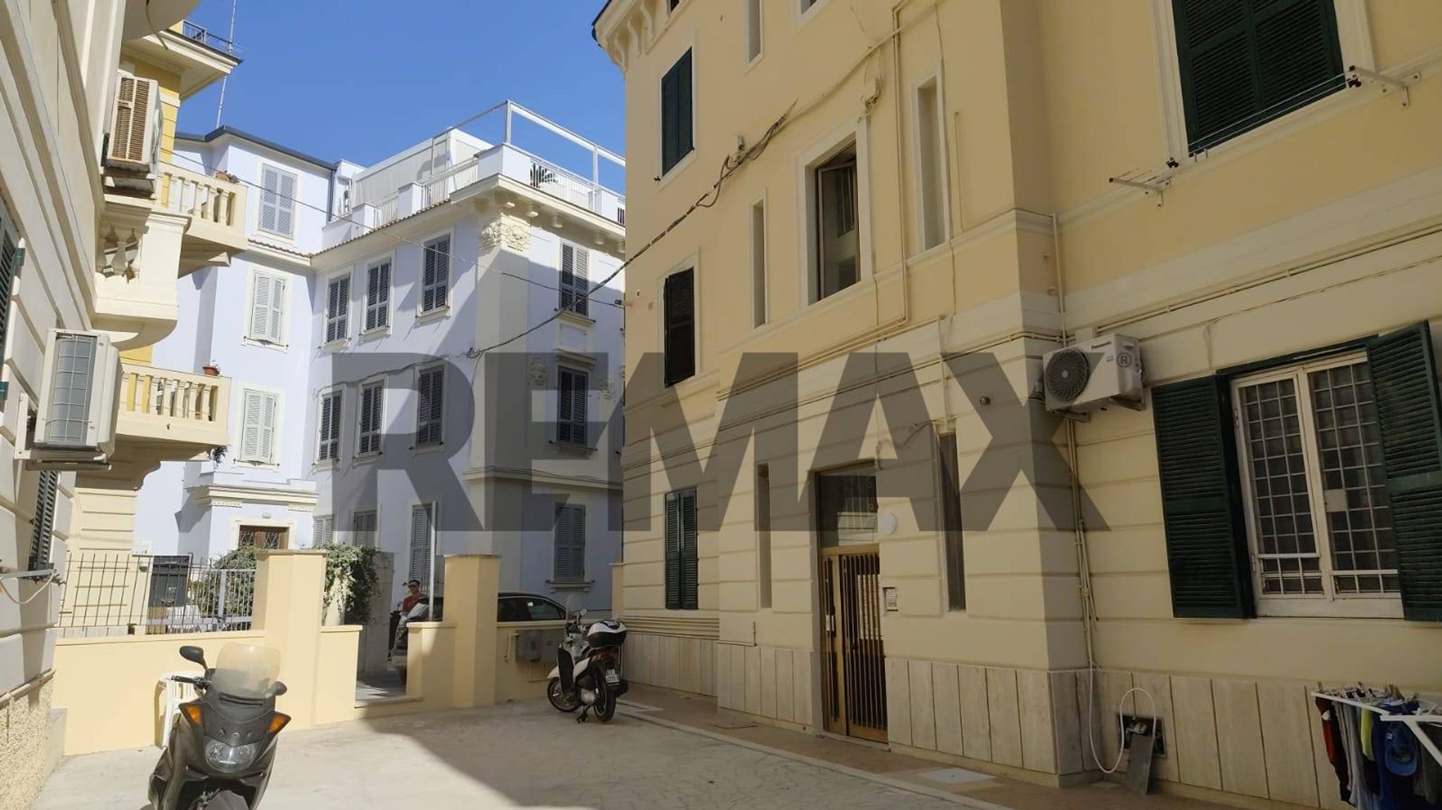 Edificio all'aperto