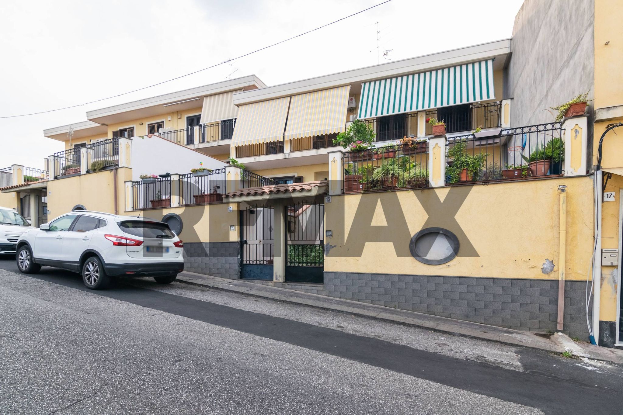 Immobile a Acireale