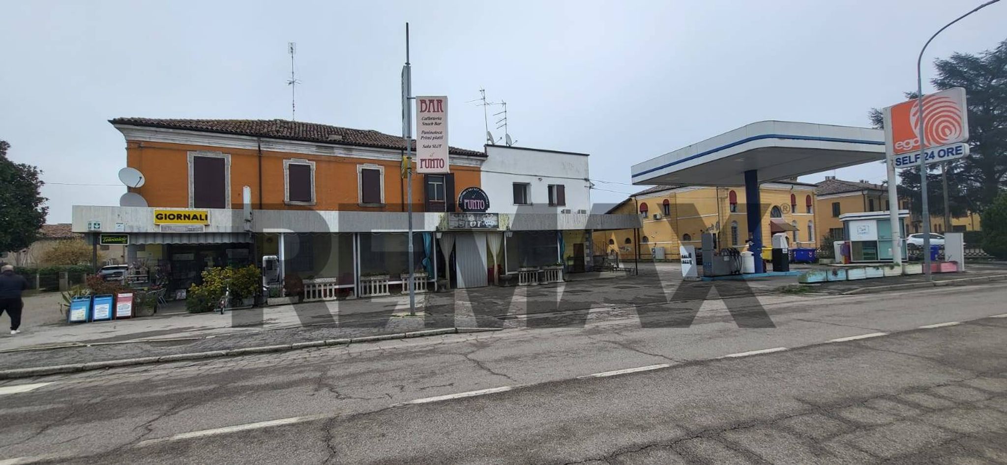 Edificio all'aperto