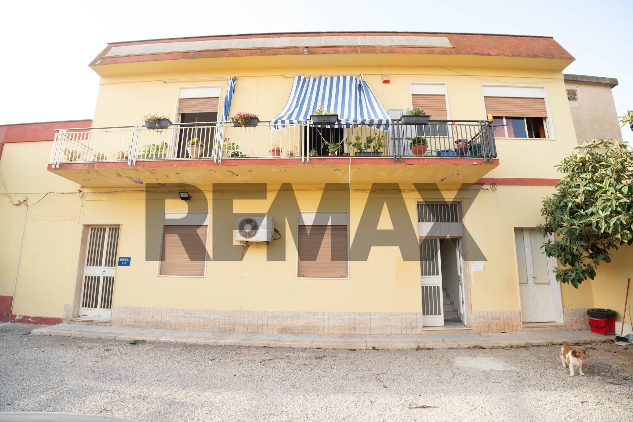 Edificio all'aperto