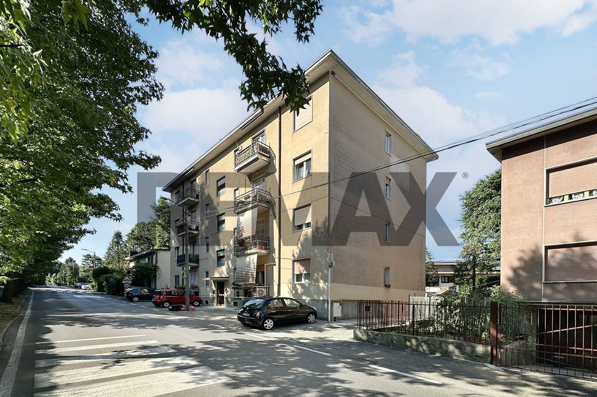 Property in Camparada