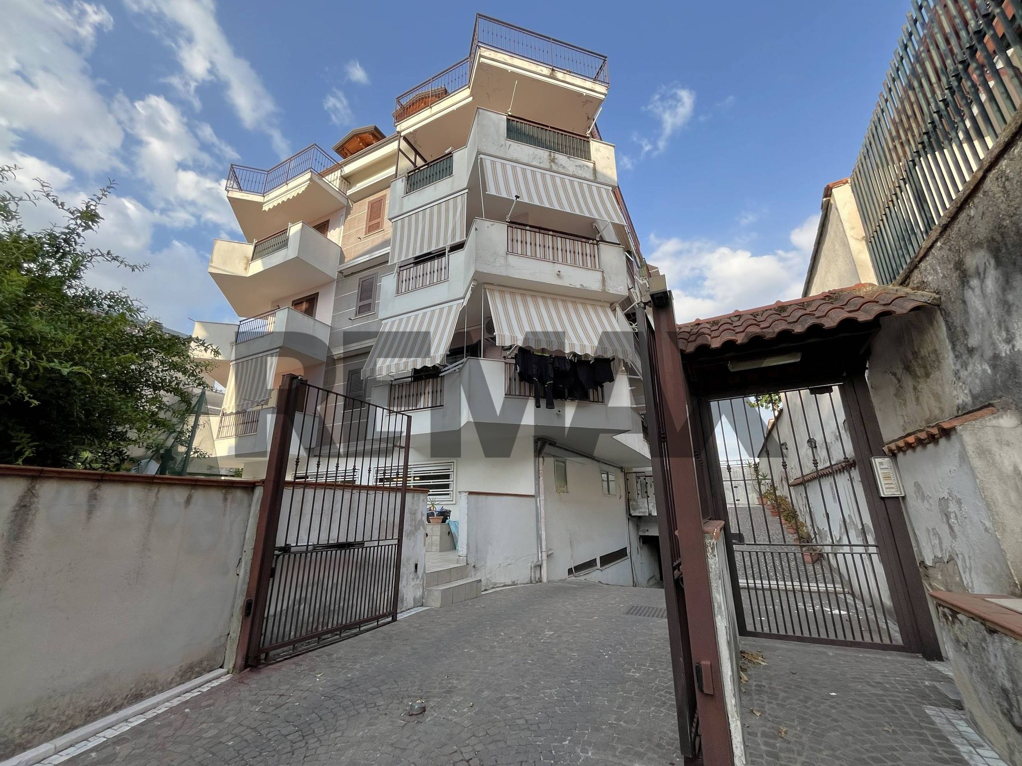 Edificio all'aperto