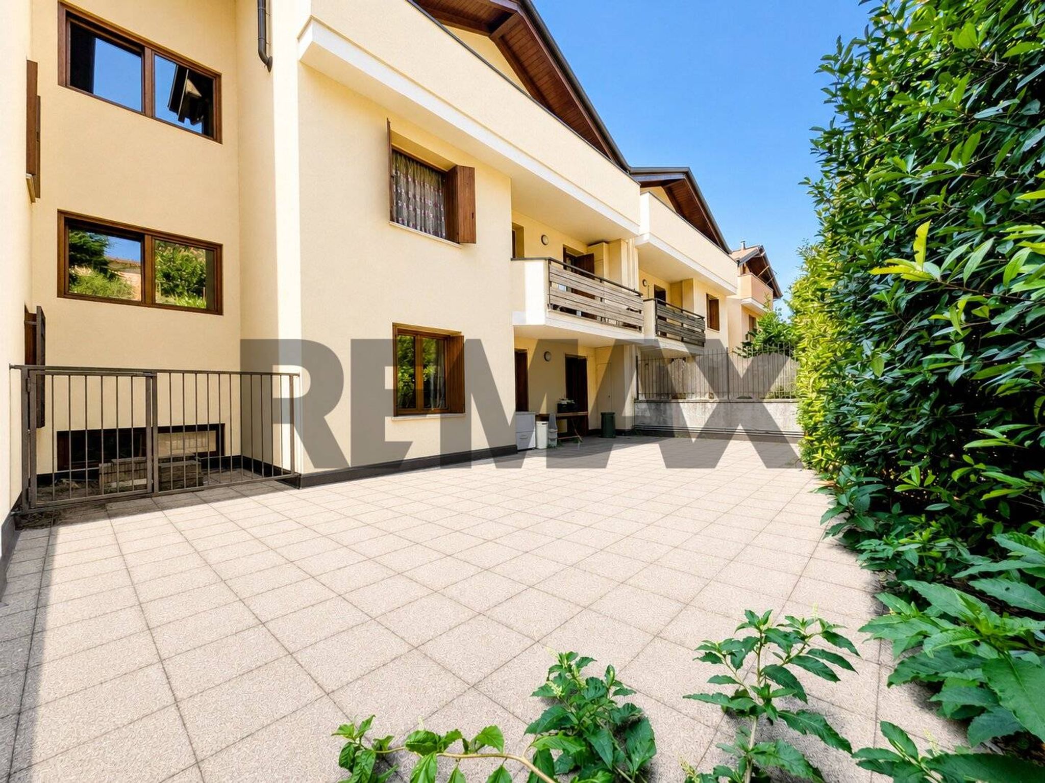 Property in Costa Volpino