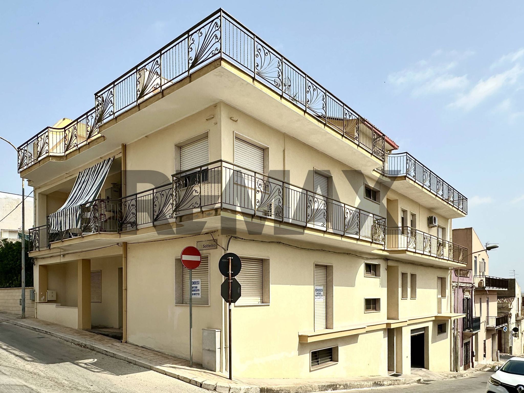 Edificio all'aperto