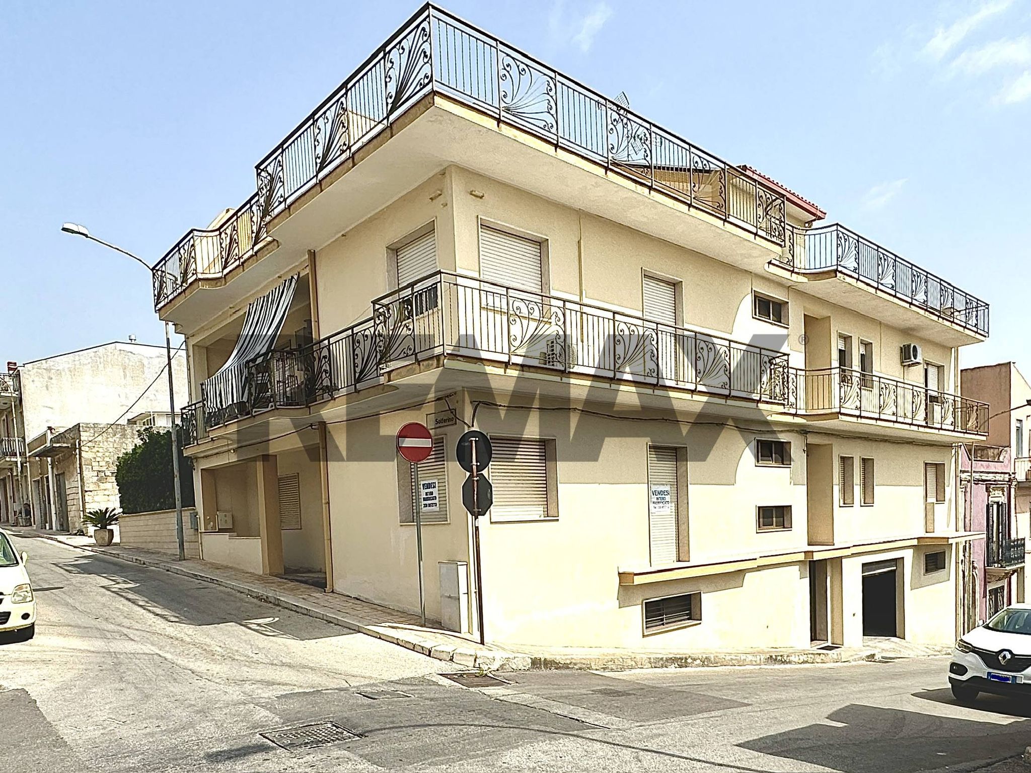 Edificio all'aperto