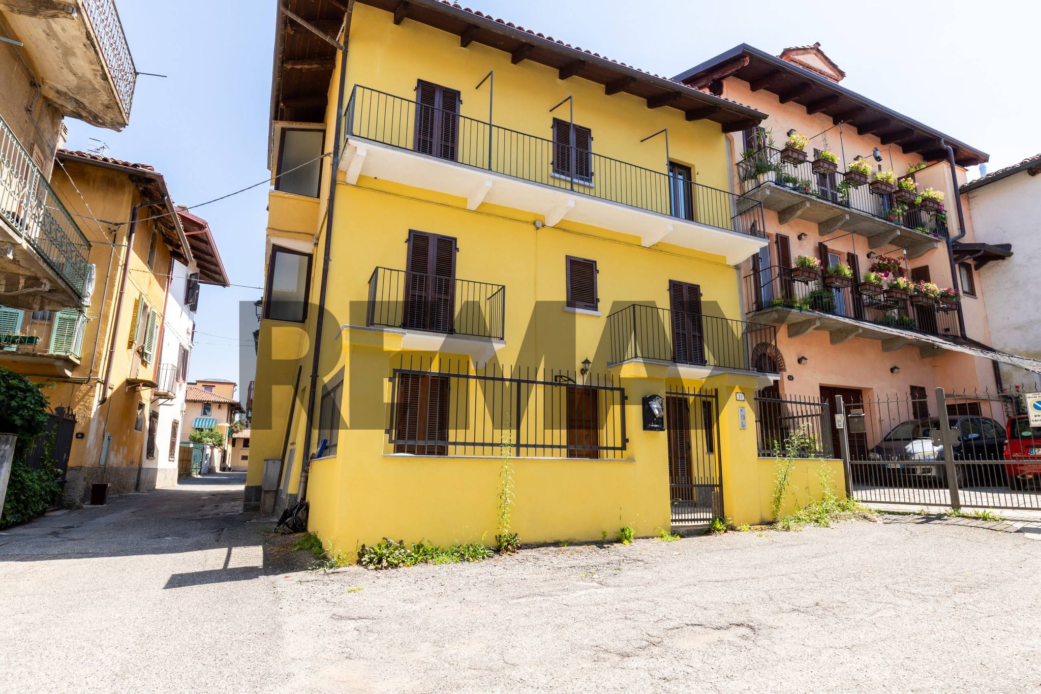 Edificio all'aperto