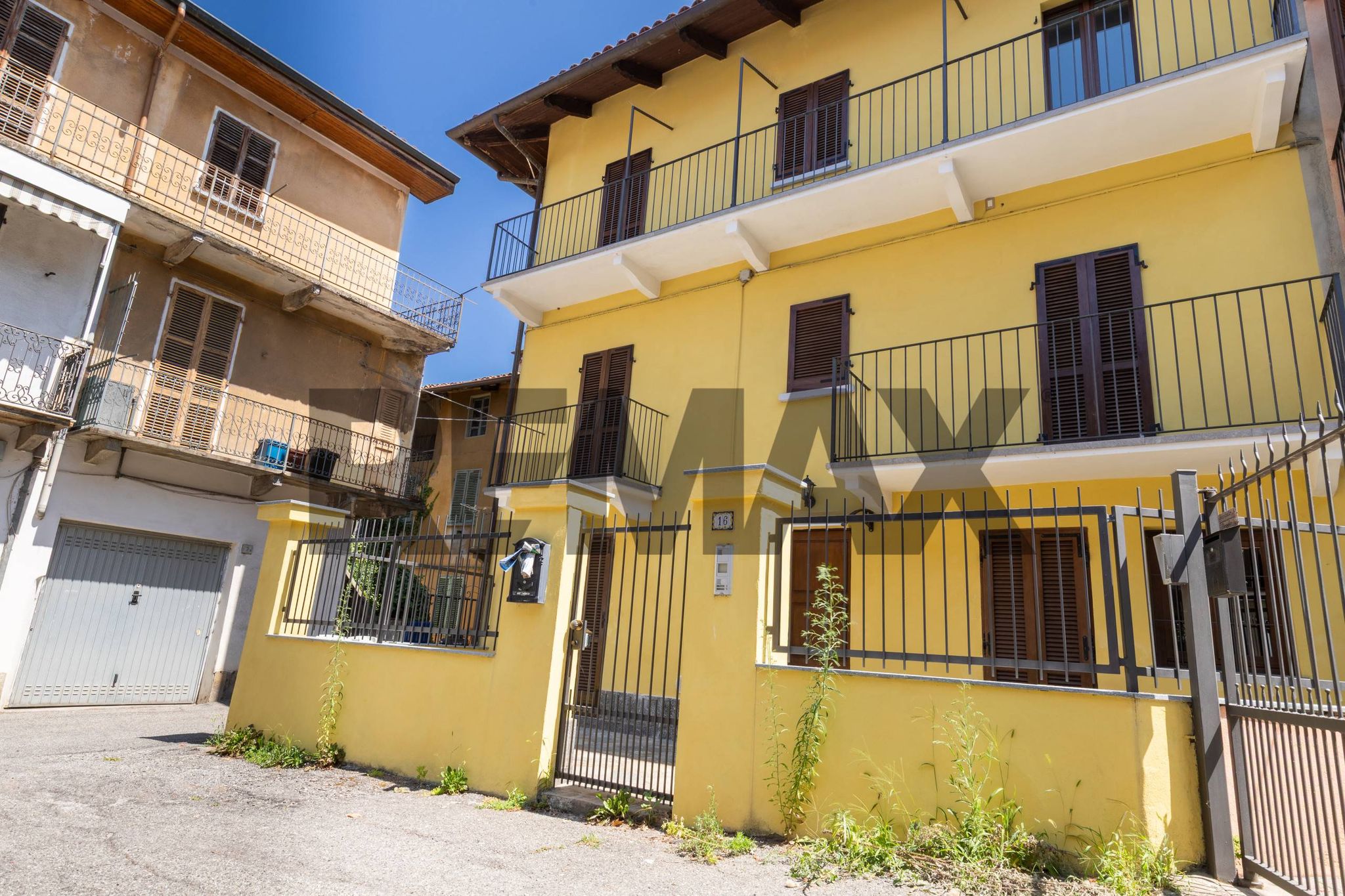 Edificio all'aperto
