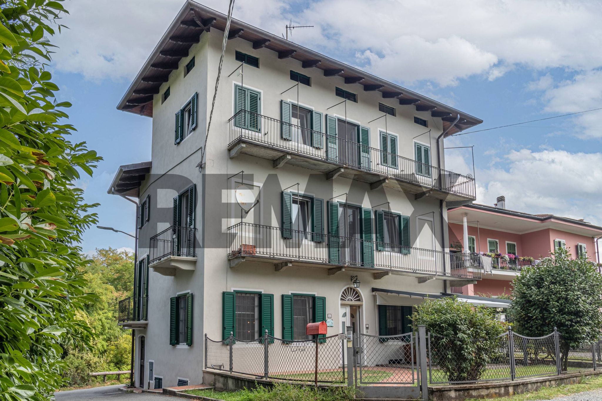 Edificio all'aperto