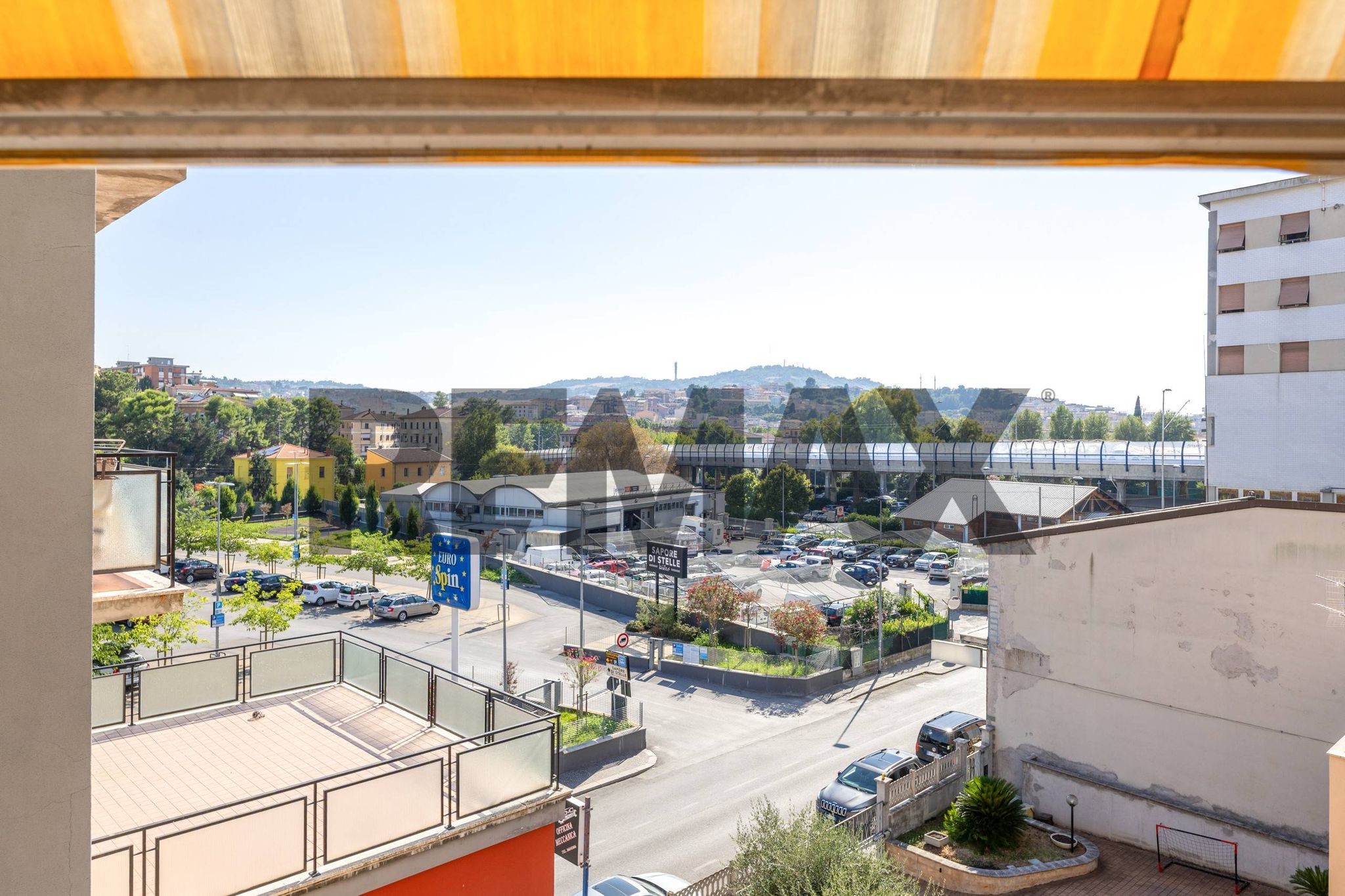 Edificio all'aperto