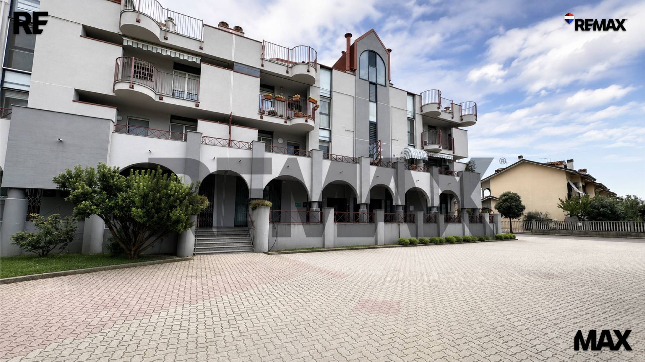 Edificio all'aperto
