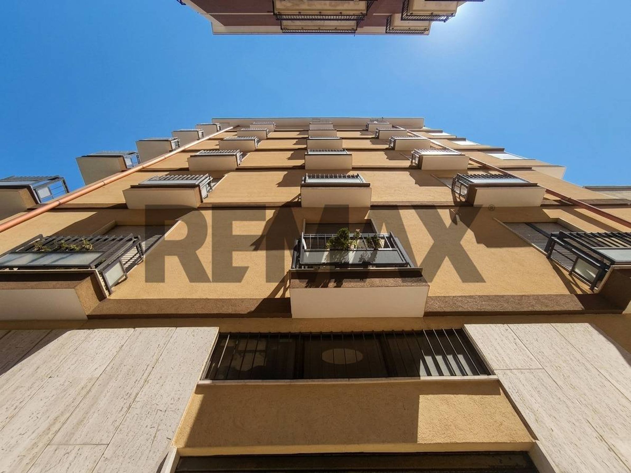 Edificio all'aperto