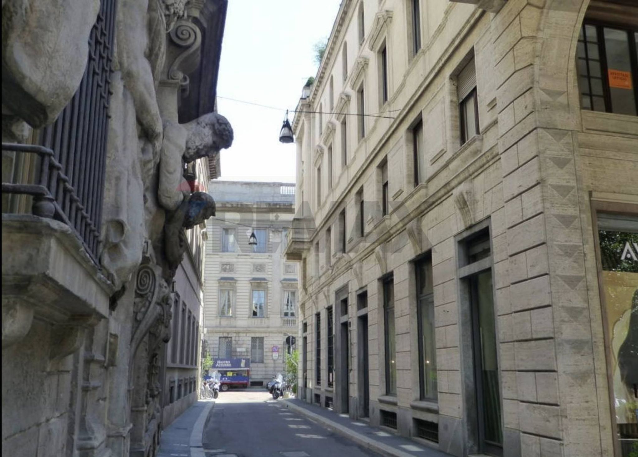 Edificio all'aperto