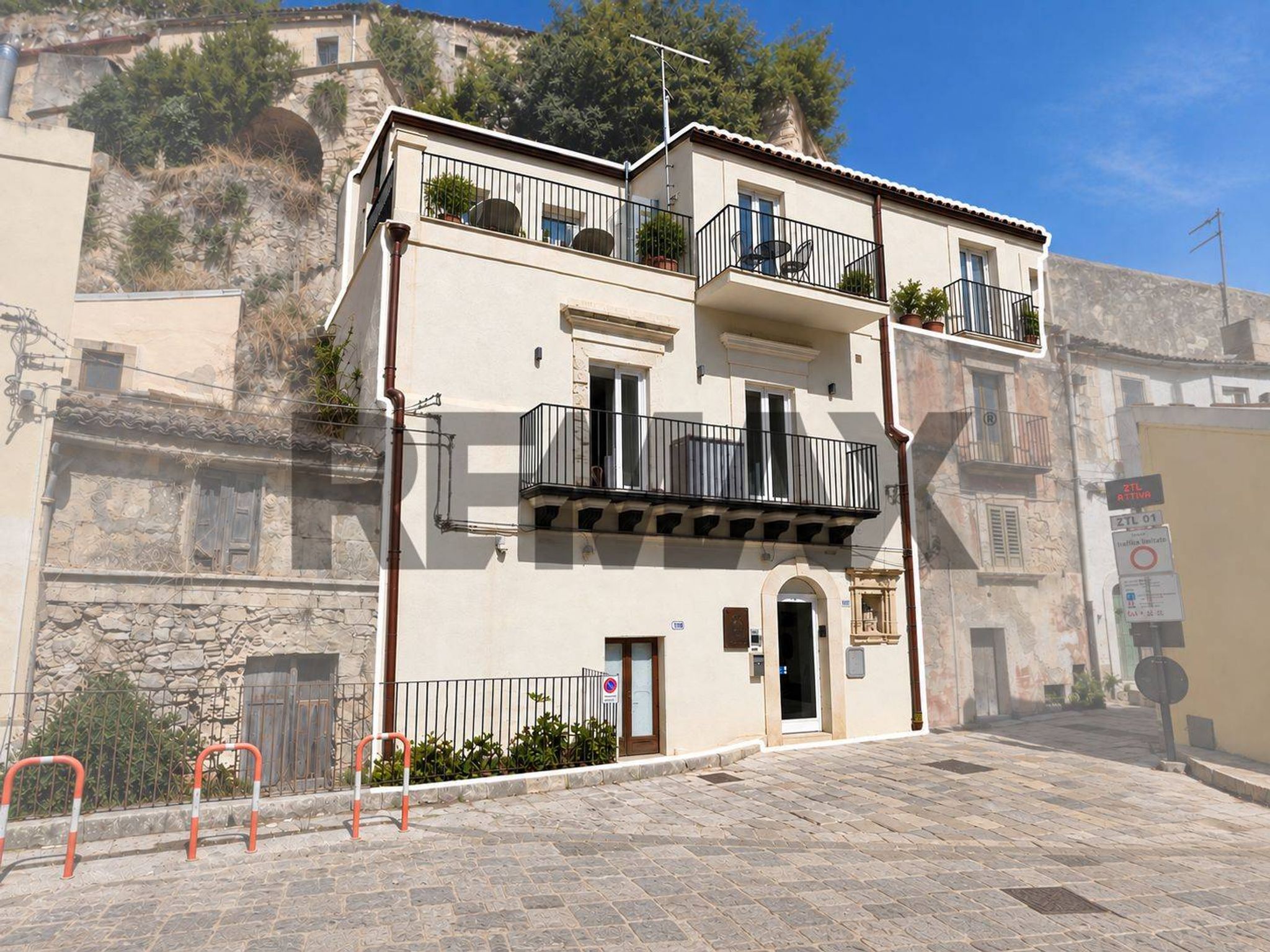 Edificio all'aperto