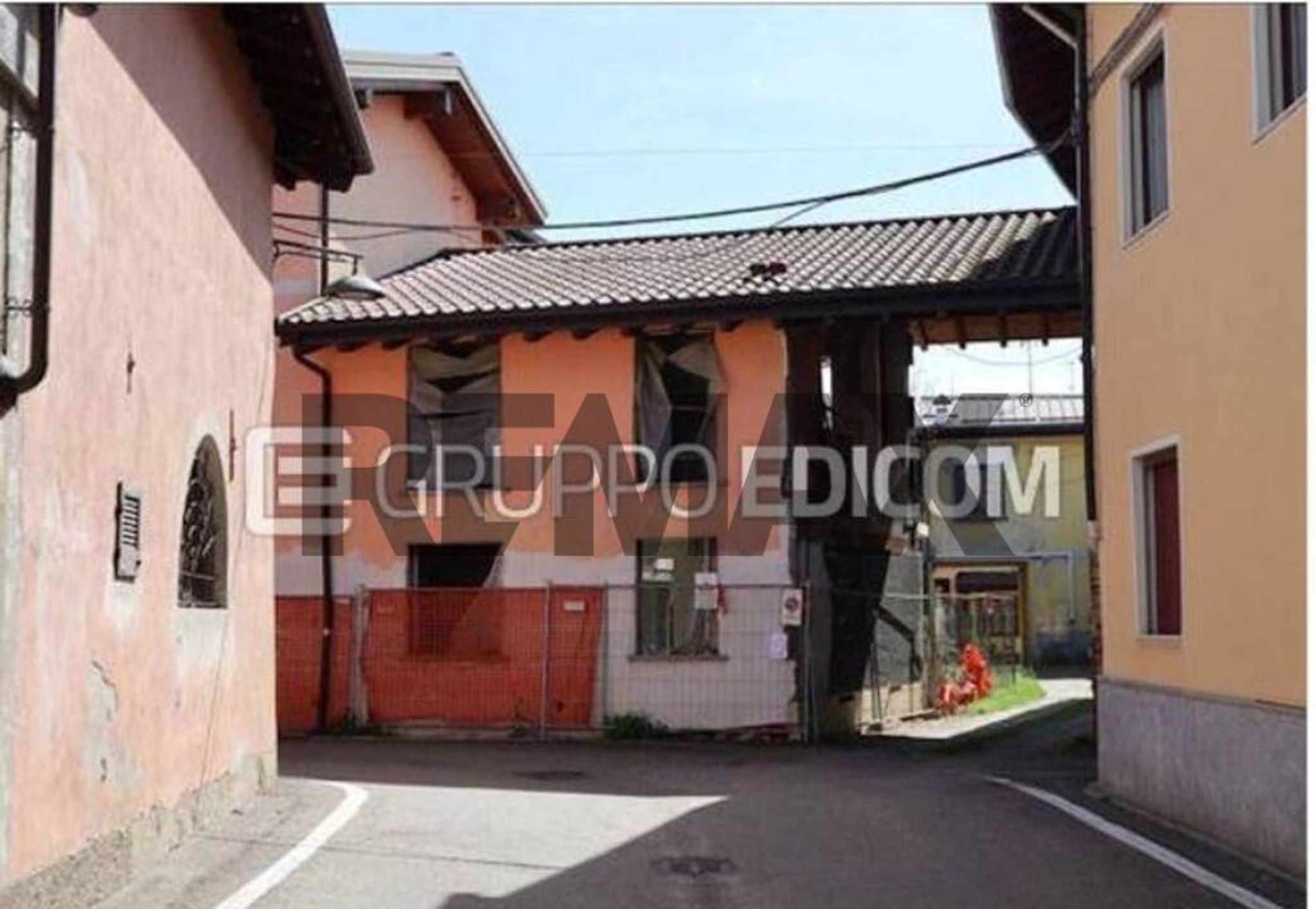 Edificio all'aperto
