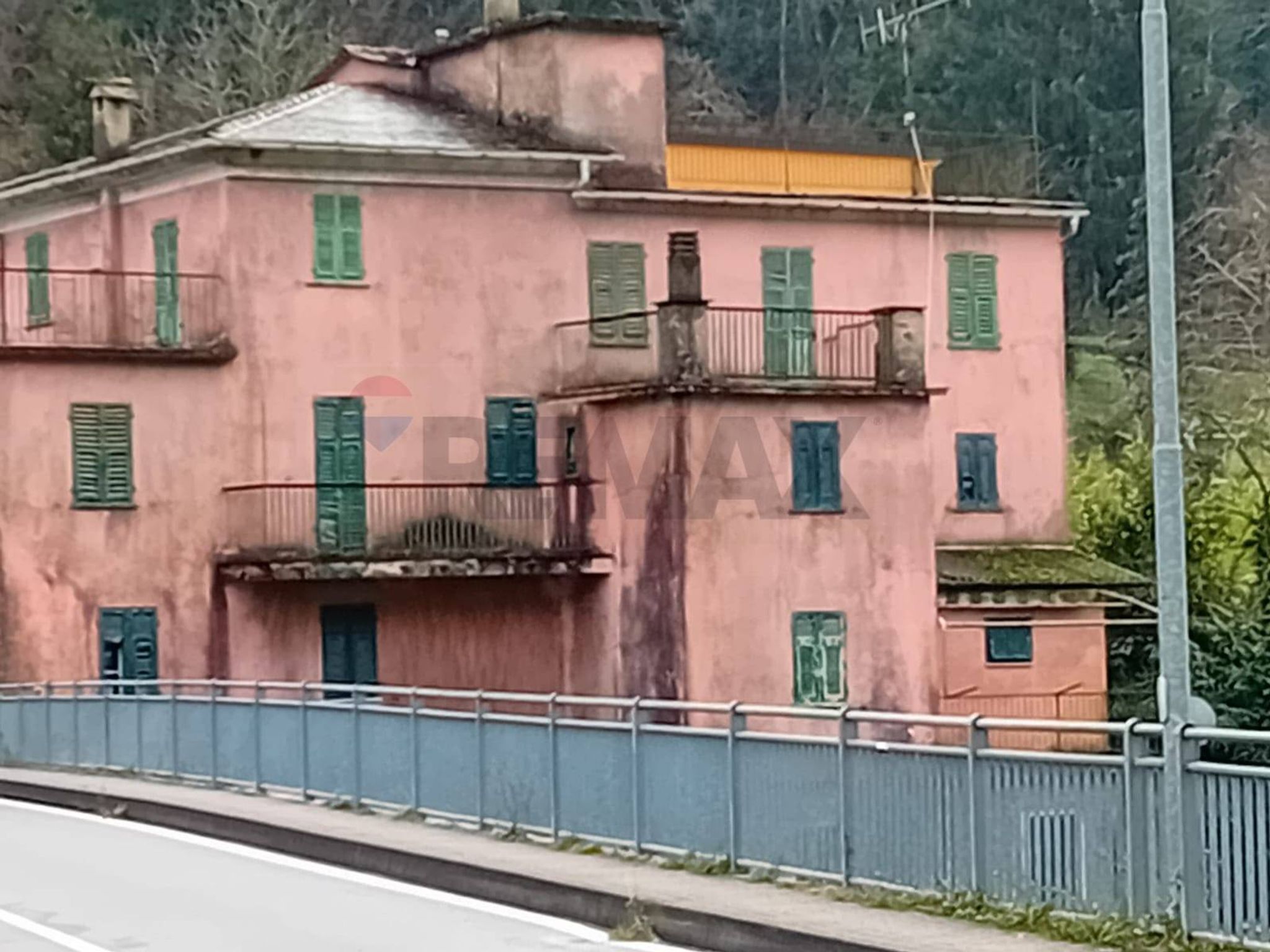 Immobile a Mezzanego