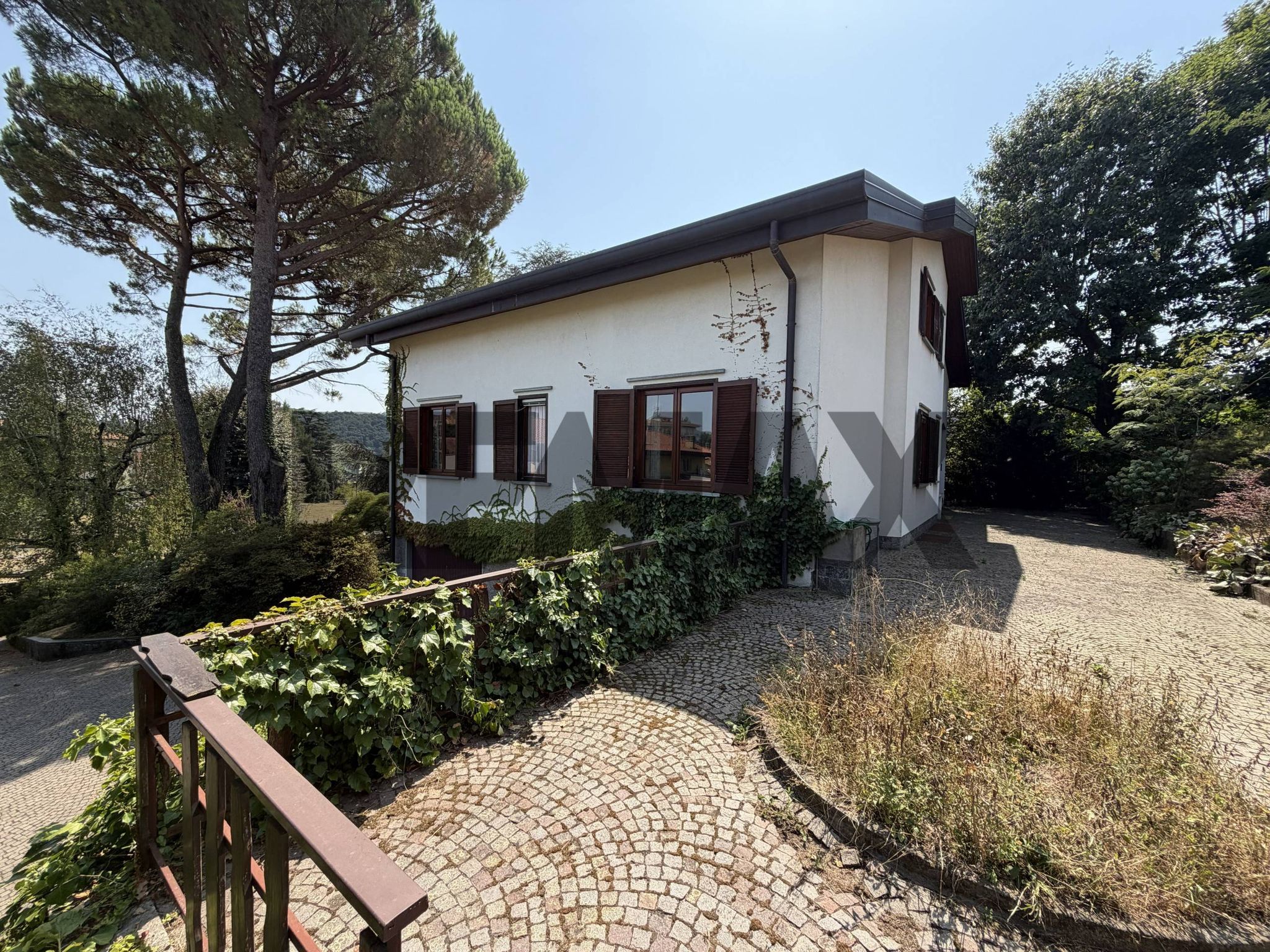 Immobile a Cantello