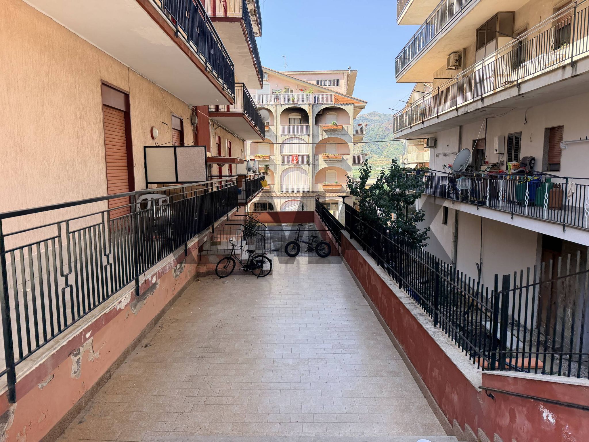 Edificio all'aperto