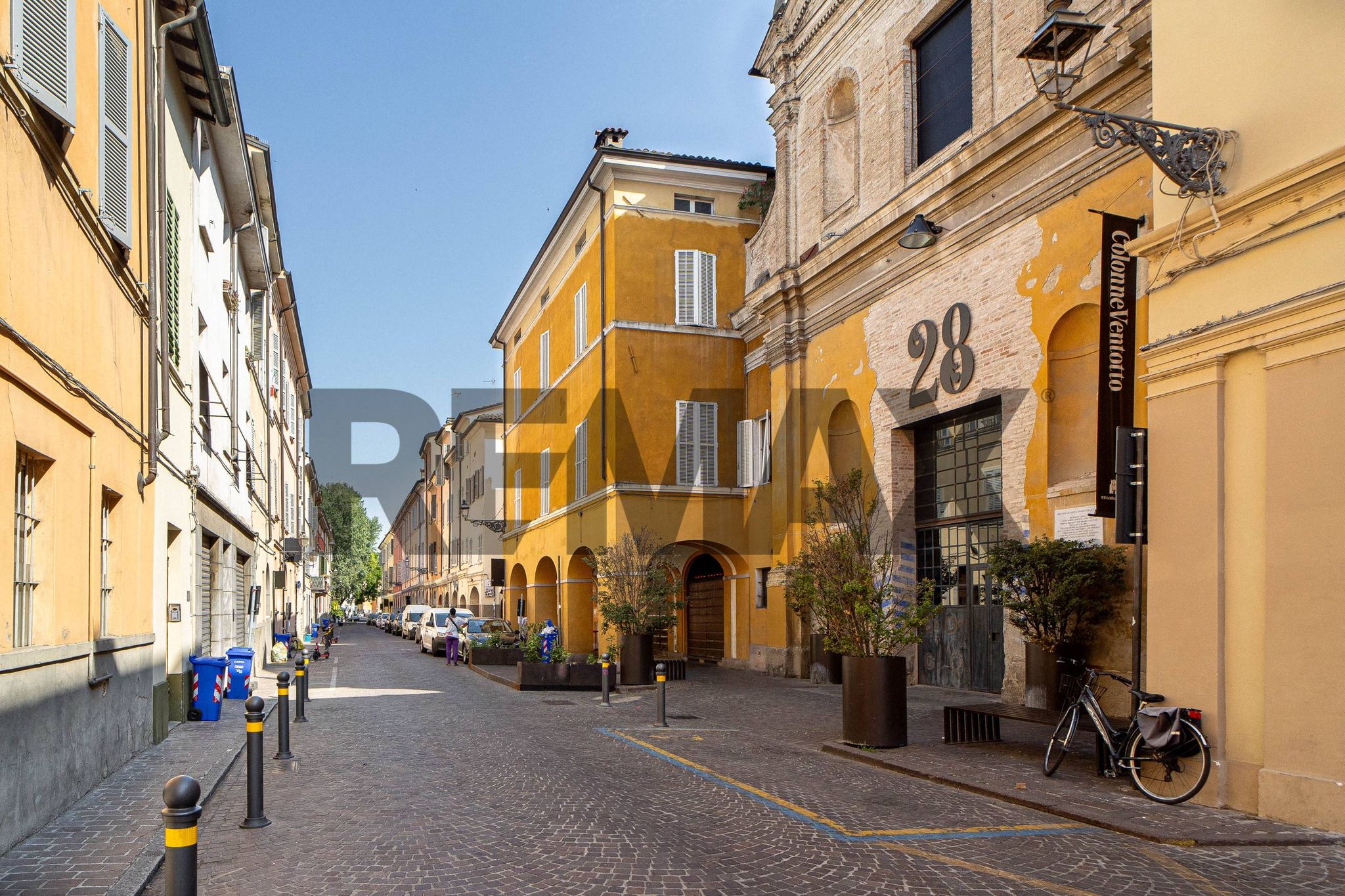Edificio all'aperto