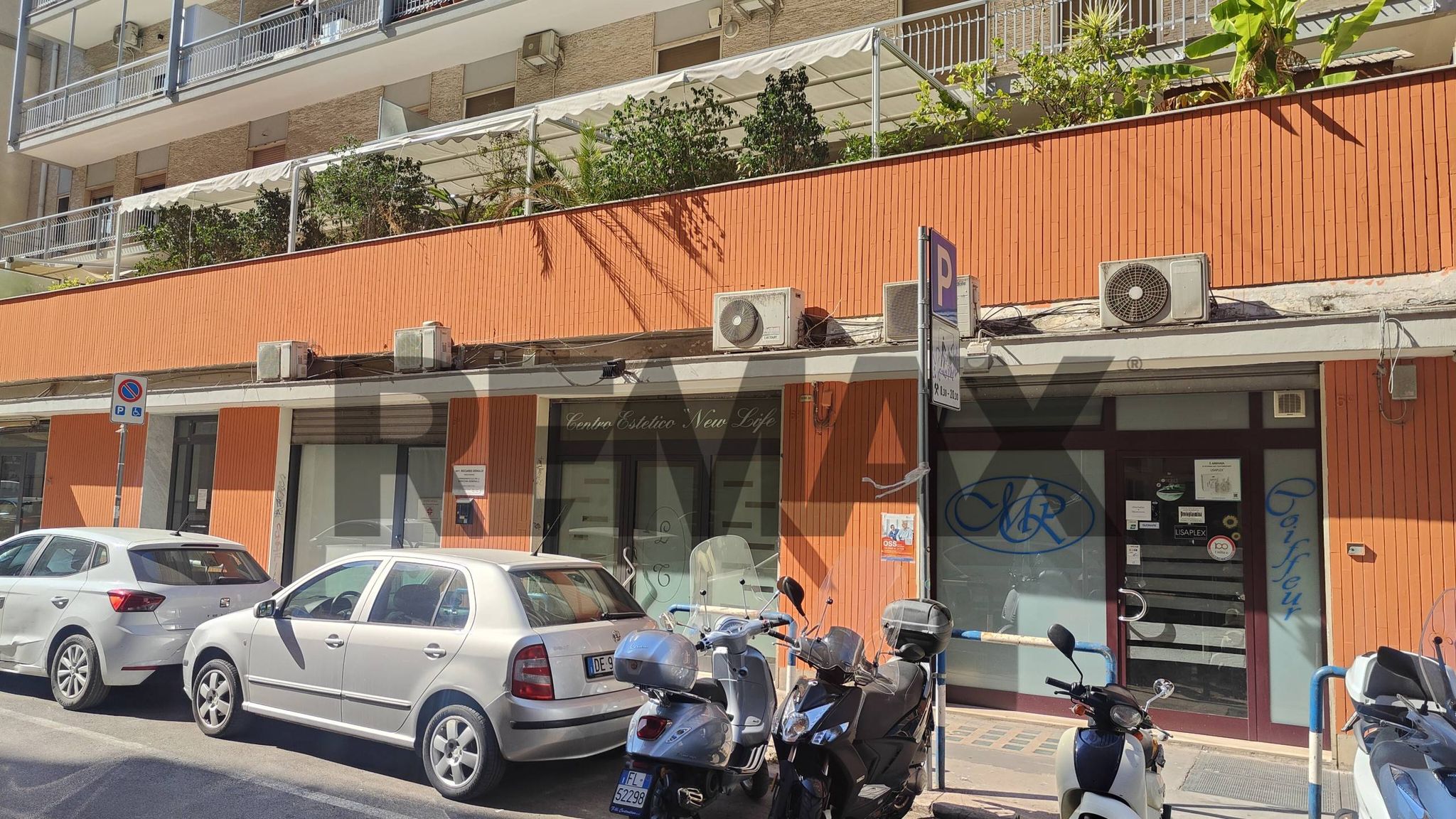 Edificio all'aperto