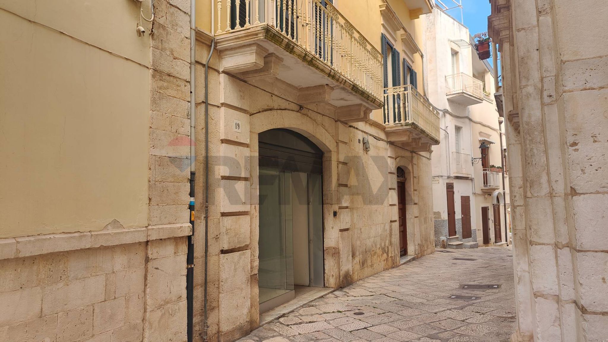 Edificio all'aperto