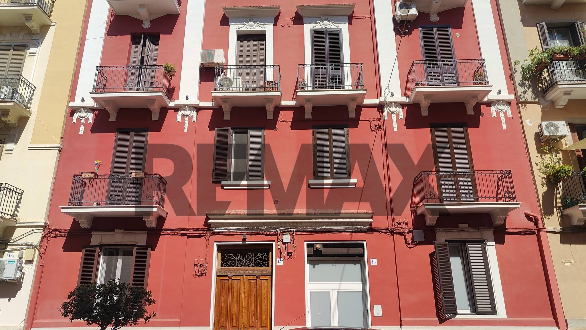 Edificio all'aperto