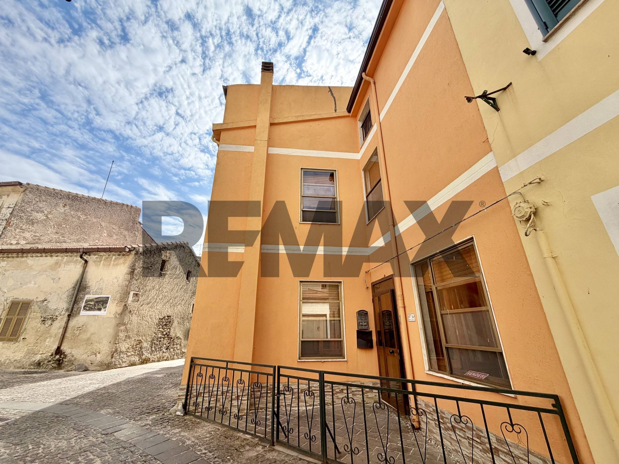 Edificio all'aperto