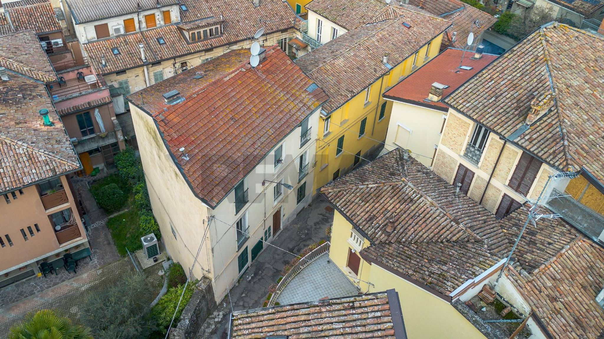 Edificio all'aperto