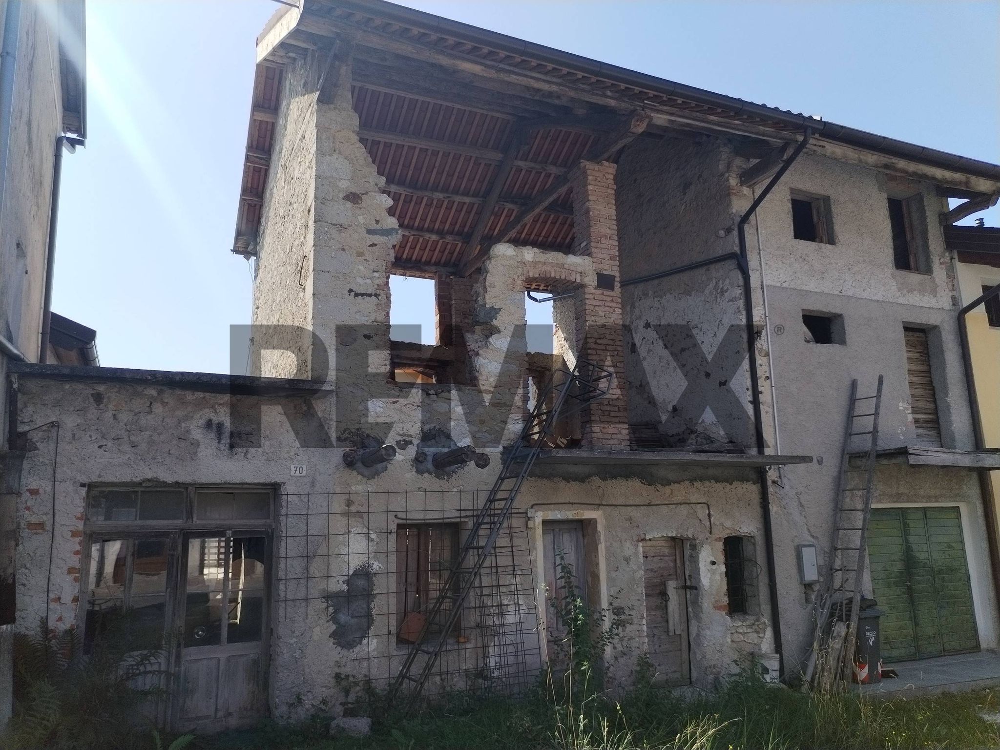 Edificio all'aperto