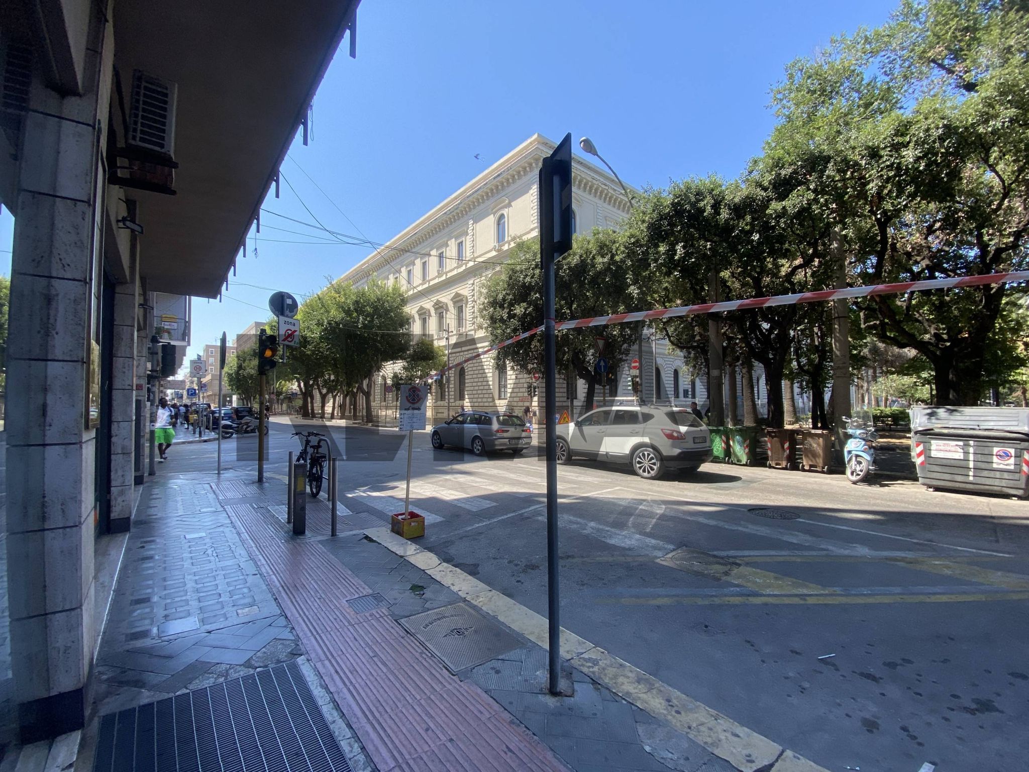 Edificio all'aperto
