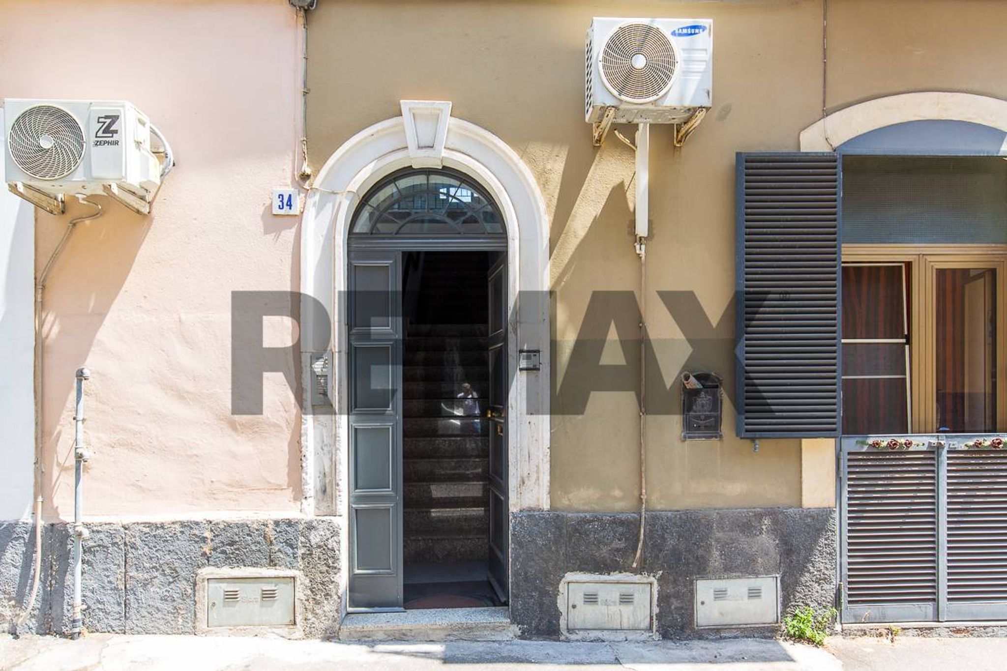 Edificio all'aperto