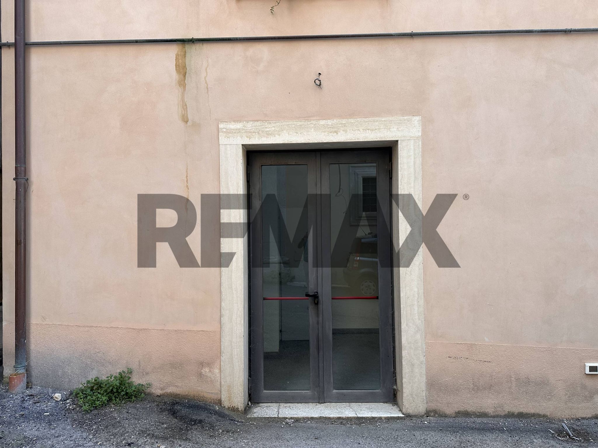 Edificio all'aperto