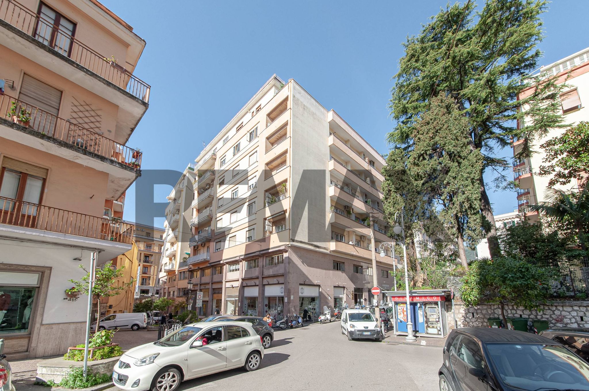 Edificio all'aperto