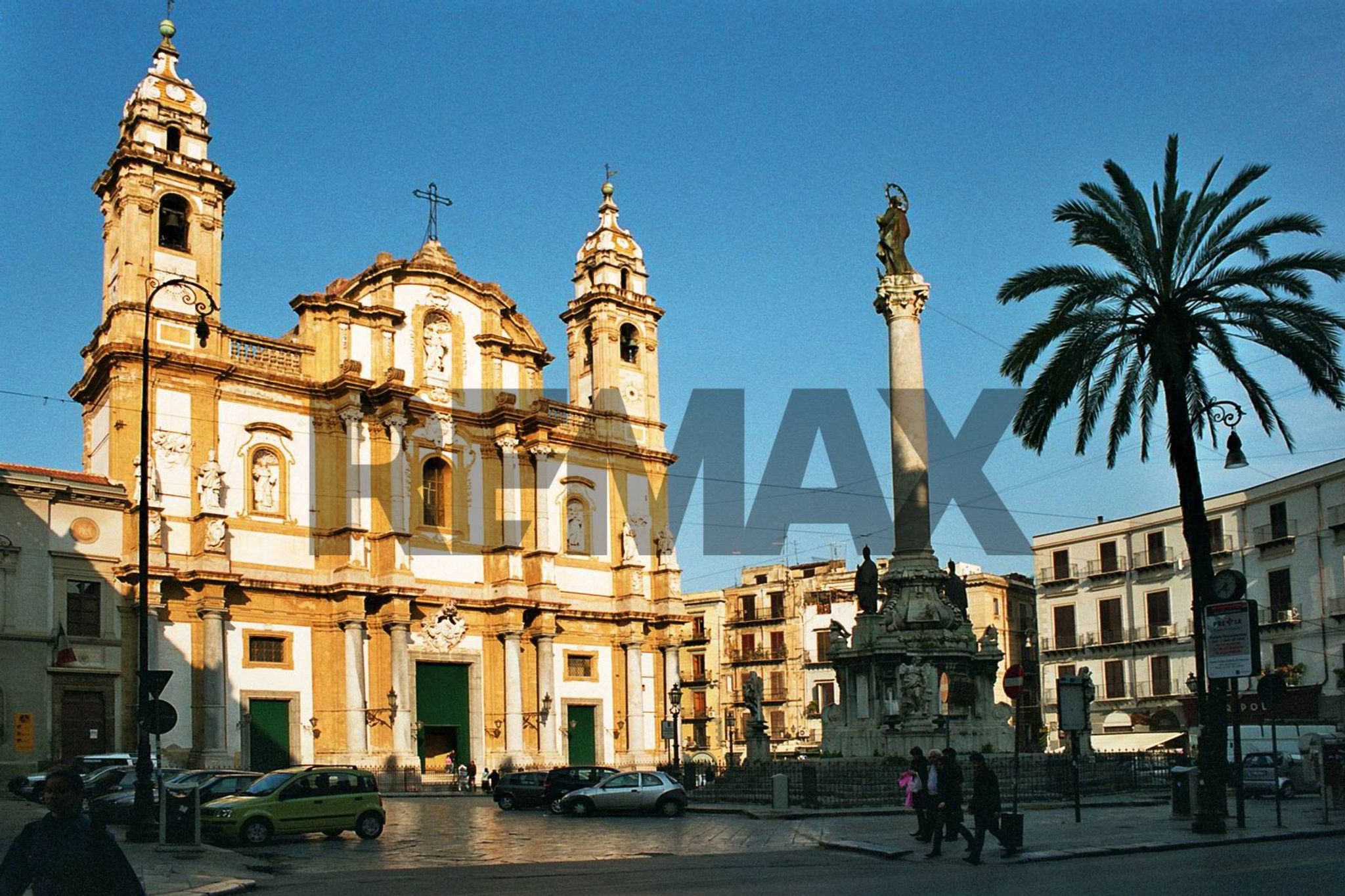 Edificio all'aperto